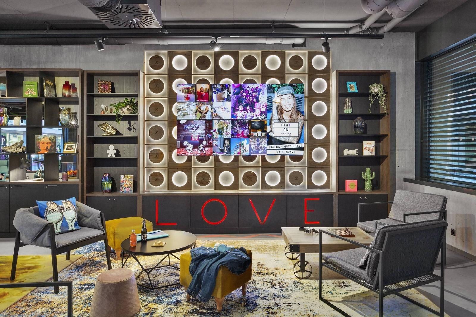 Moxy Lausanne City