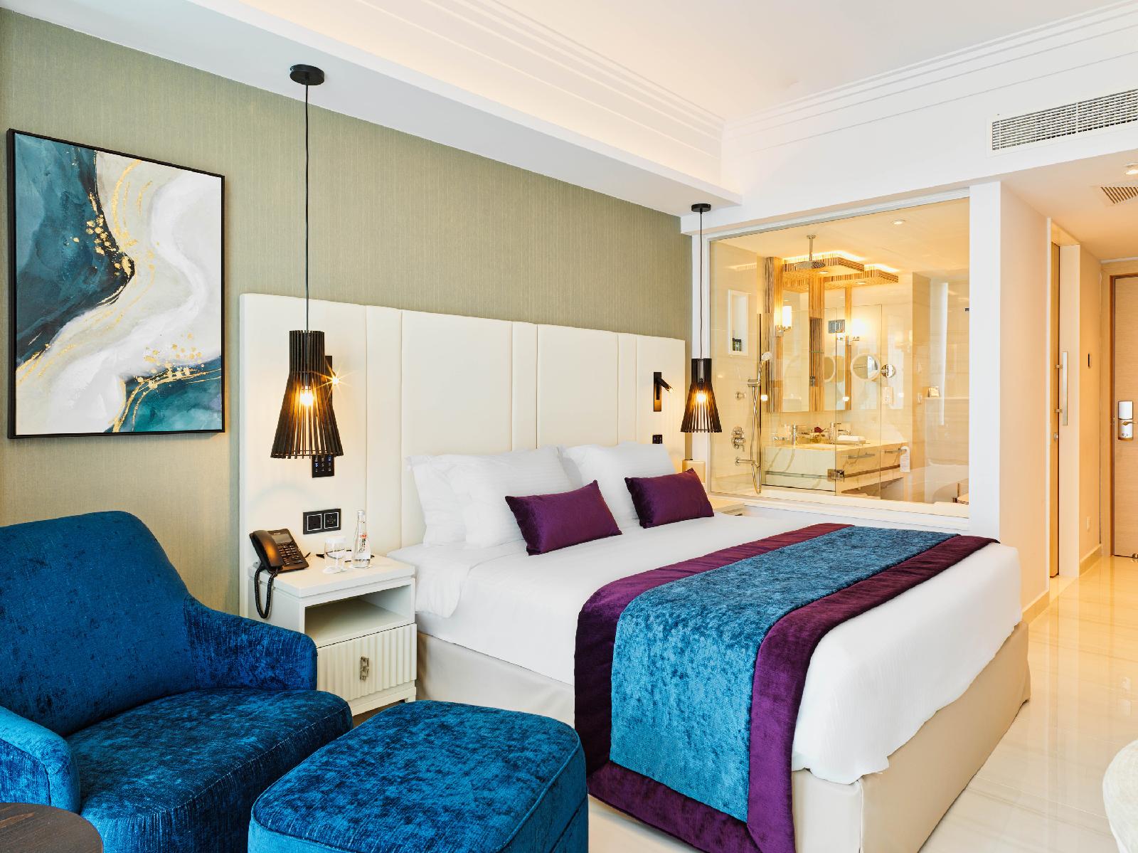 Amanti MadeForTwo Hotels
