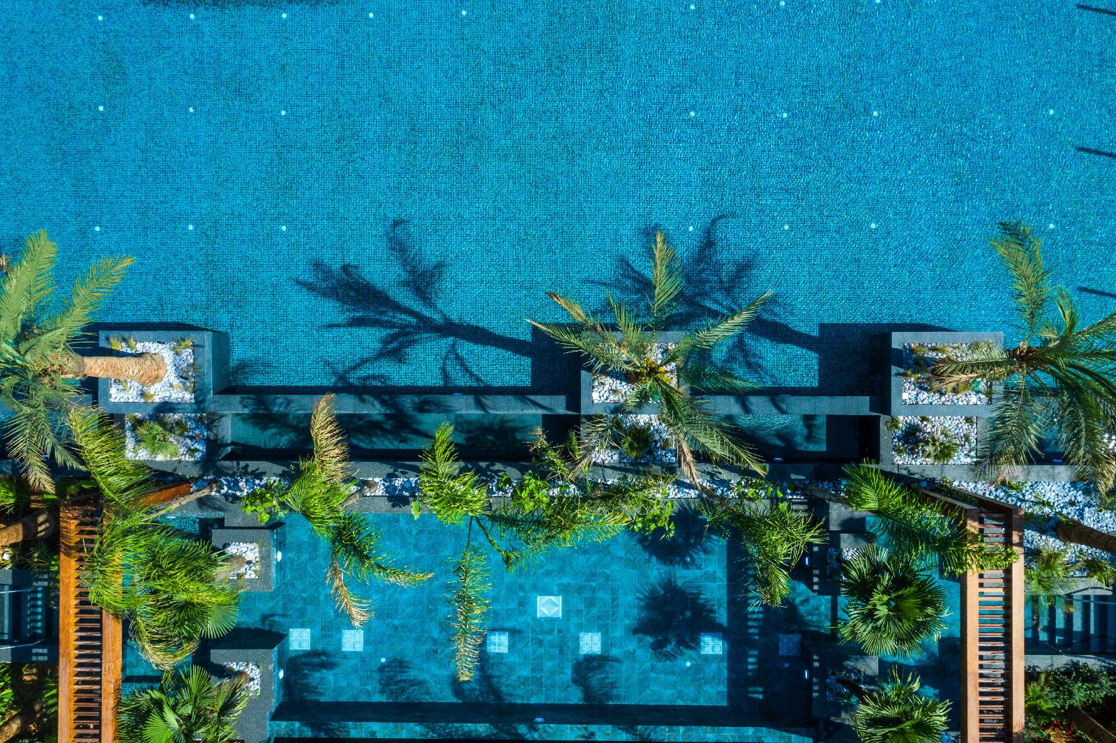 Amanti MadeForTwo Hotels