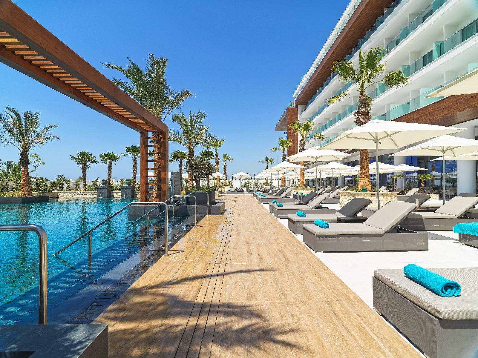 Amanti MadeForTwo Hotels