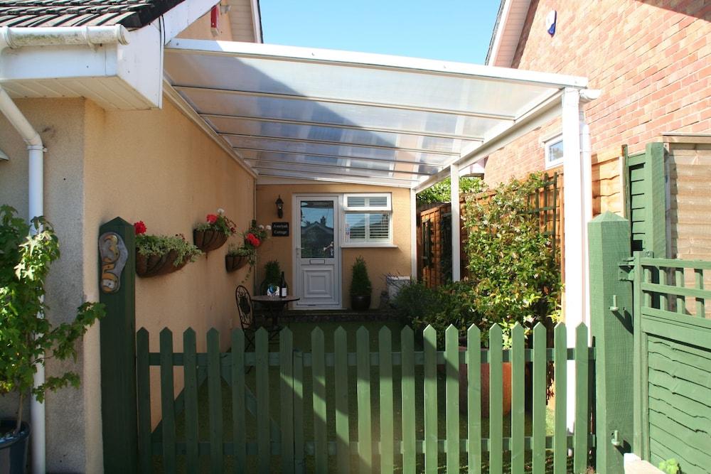 Amelyah Cottage