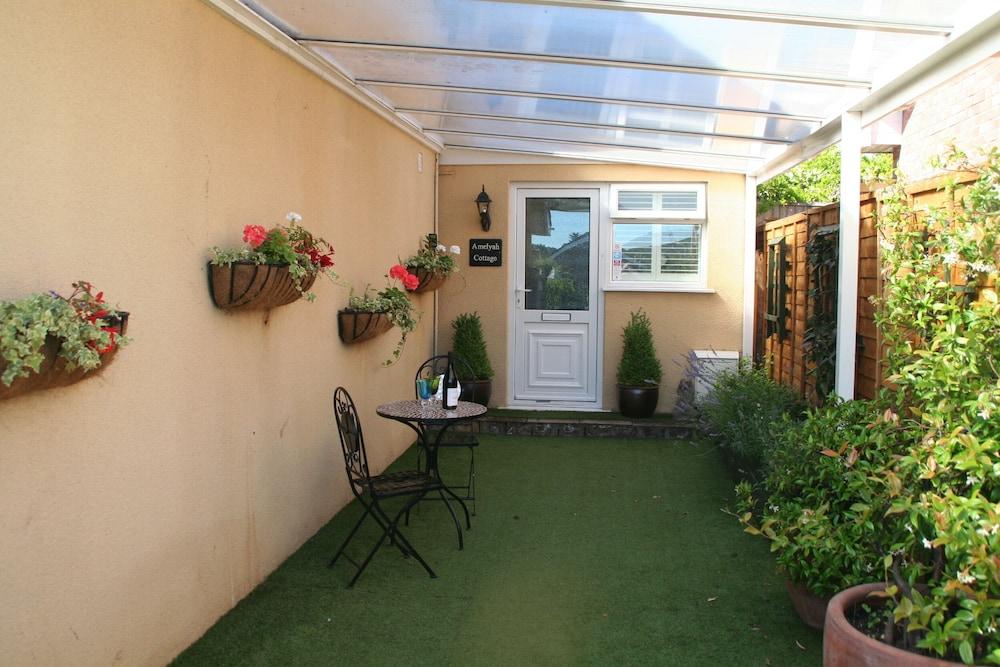 Amelyah Cottage