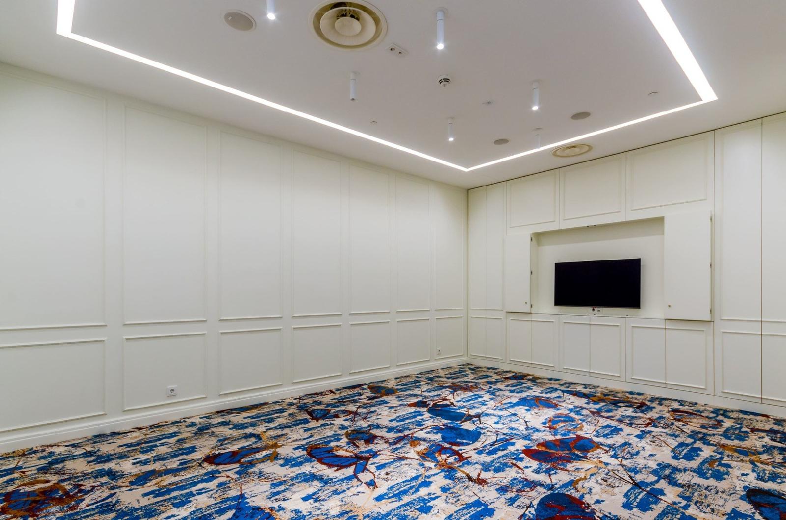 The Emerald House Lisbon, Curio Collection by Hilton