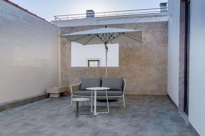 The Emerald House Lisbon, Curio Collection by Hilton