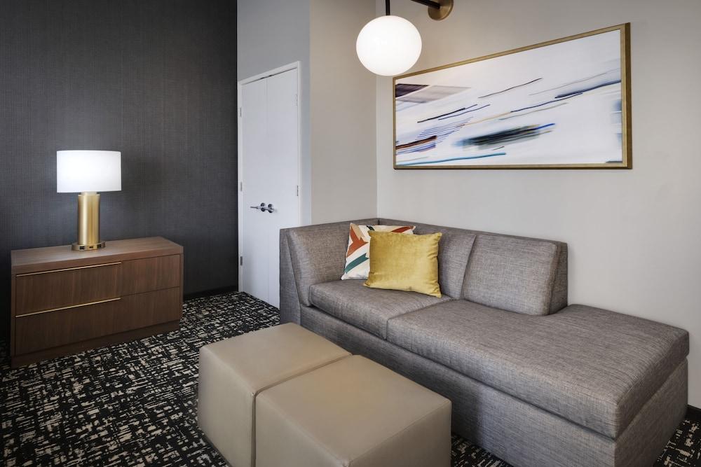 Hyatt House Lax Century Boulevard