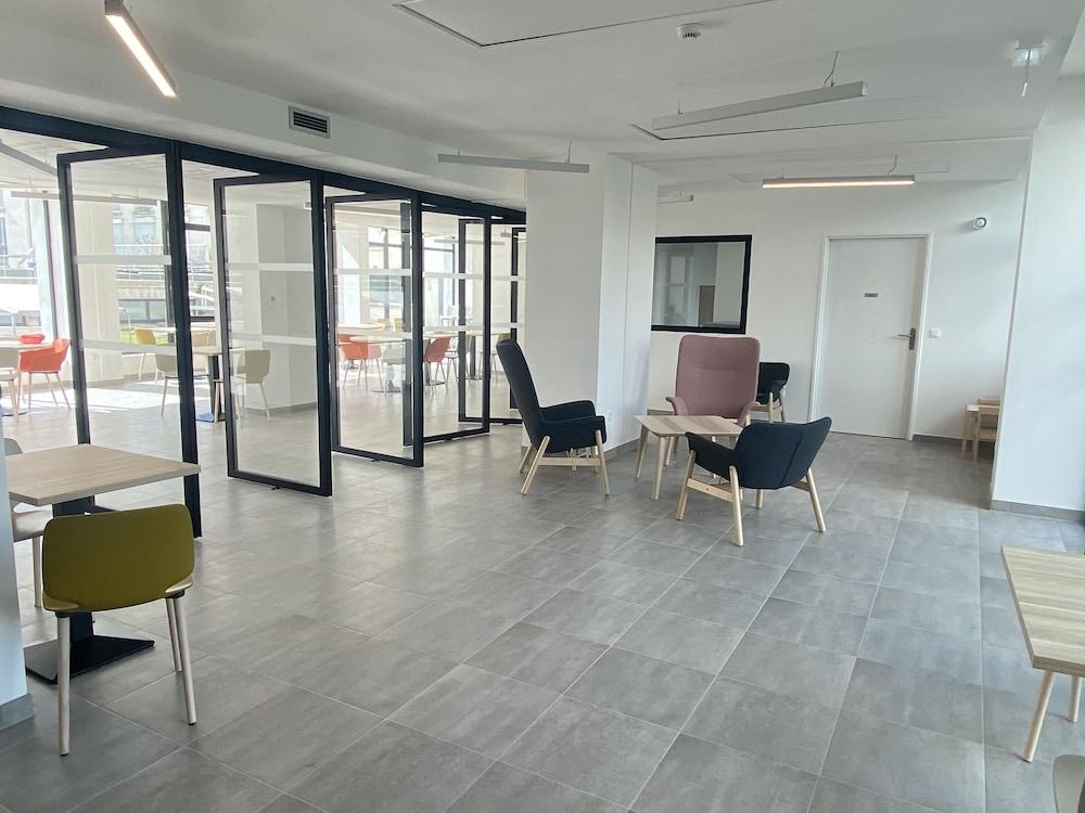 Moov'appart Hotel Clichy
