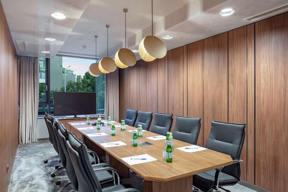 DoubleTree by Hilton Plovdiv Center