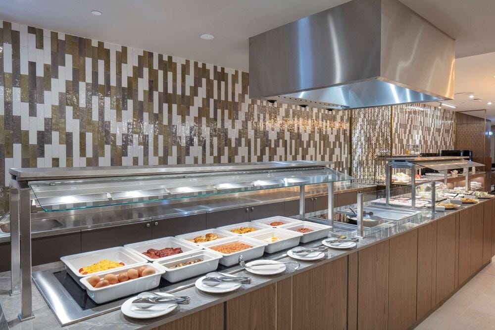 DoubleTree by Hilton Plovdiv Center