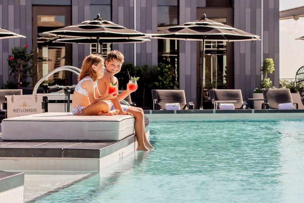 Four Seasons Hotel New Orleans