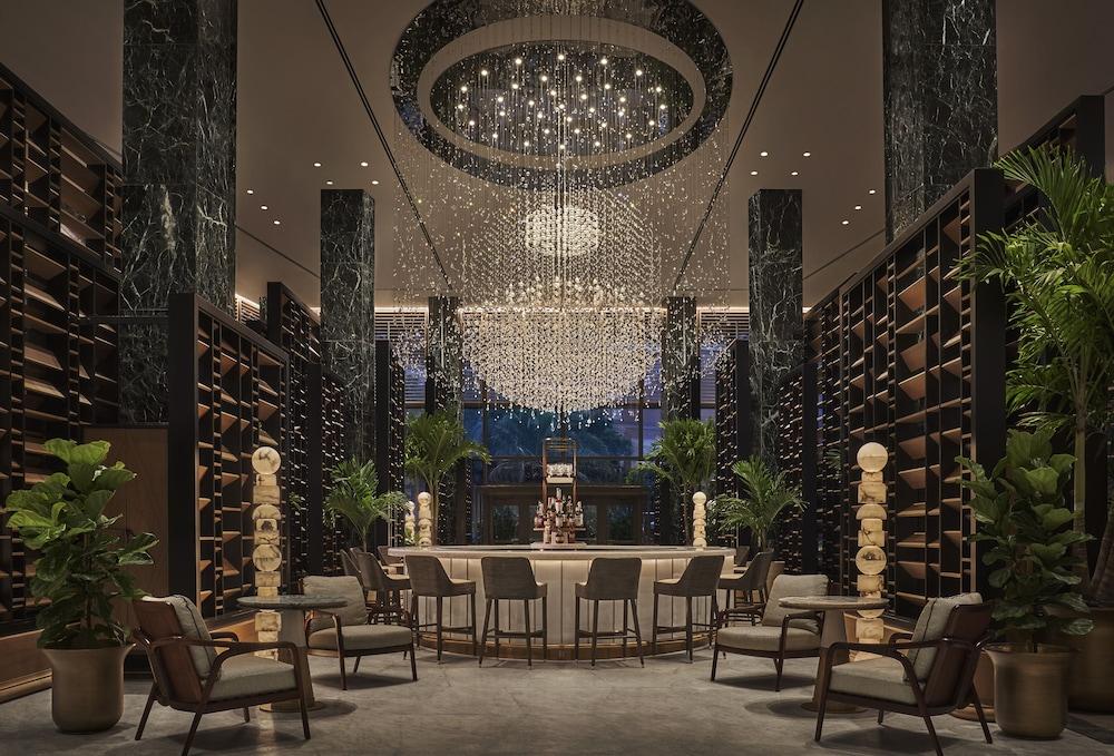 Four Seasons Hotel New Orleans