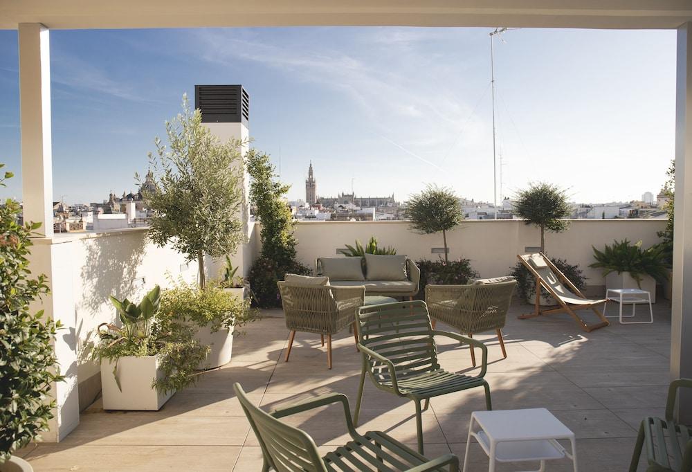 Nqn Aparts & Suites Sevilla