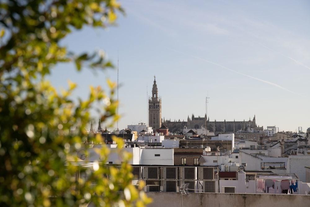 Nqn Aparts & Suites Sevilla