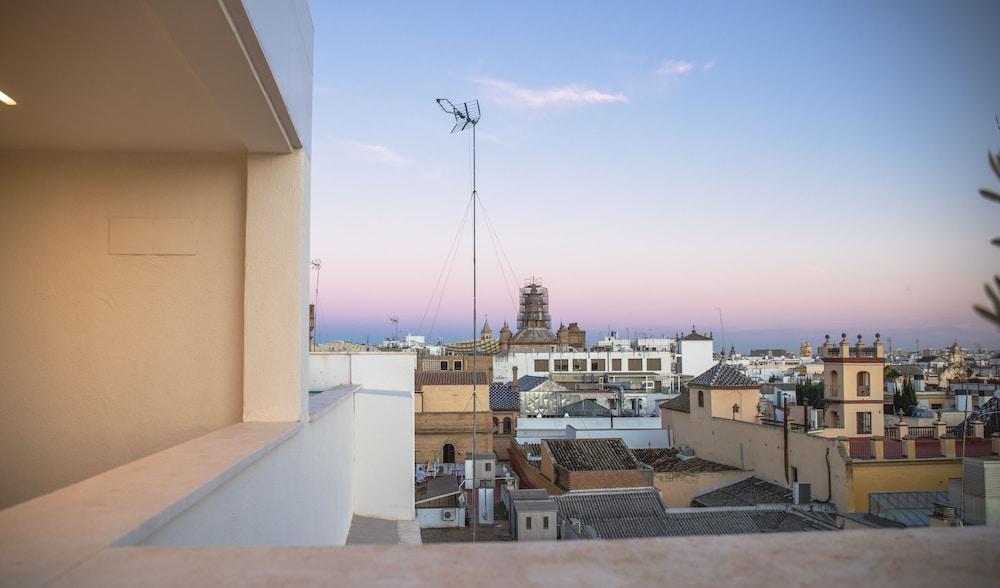 Nqn Aparts & Suites Sevilla