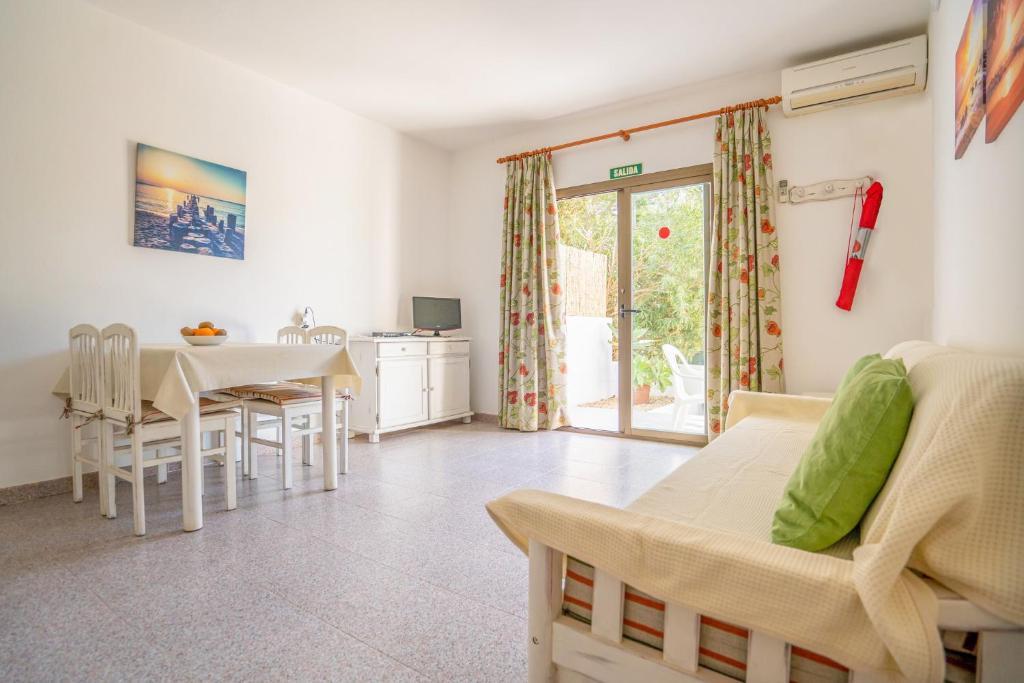 Apartamentos Playamar - Formentera Break