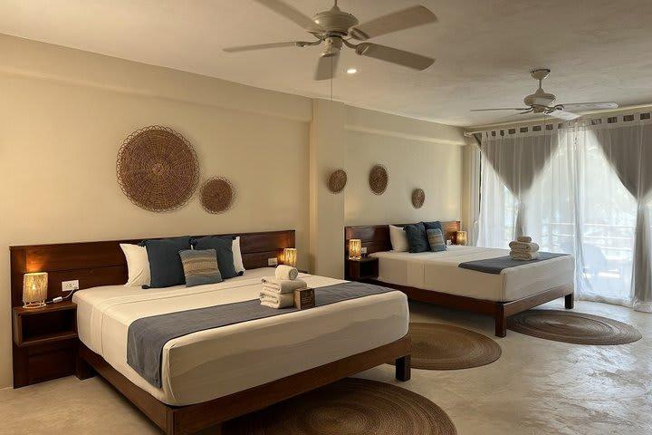 Noah Beach Hotel & Suites