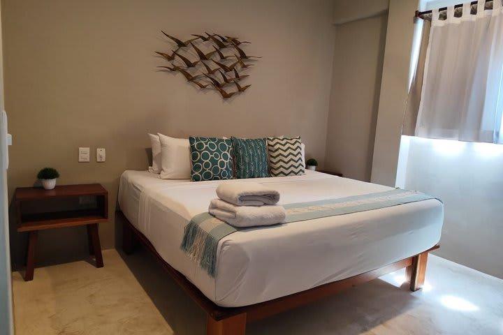 Noah Beach Hotel & Suites