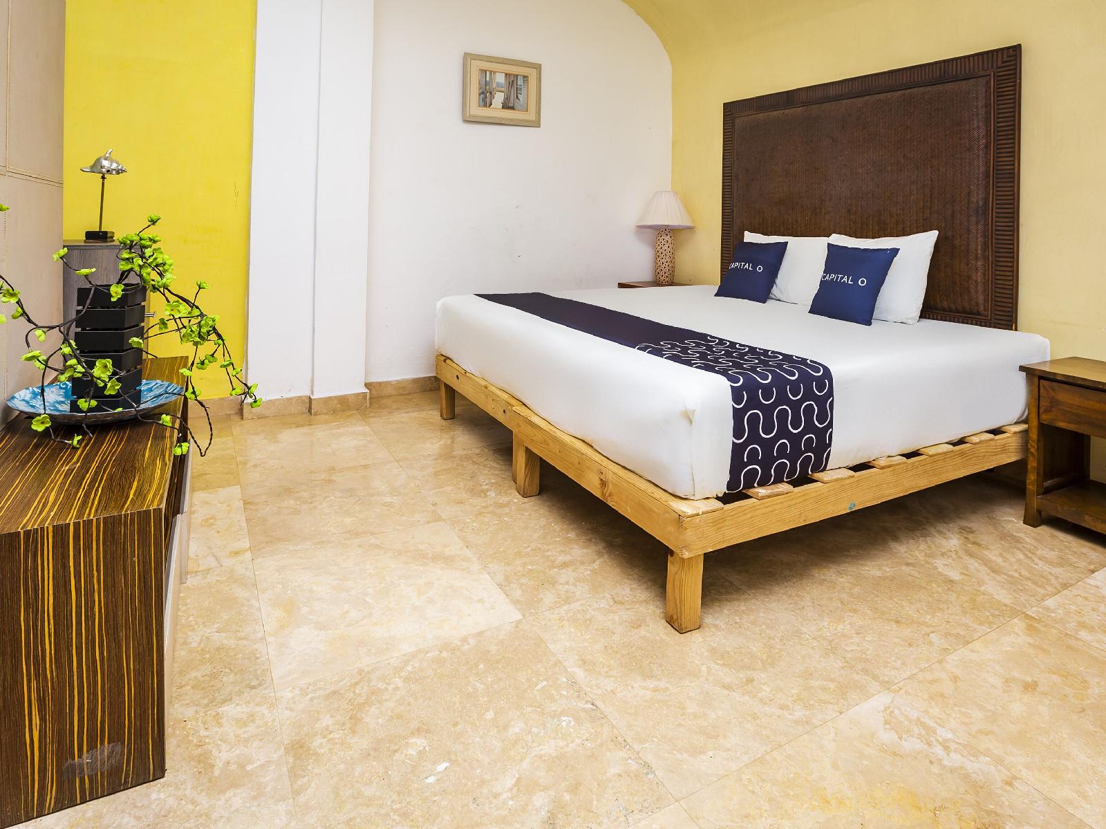 Capital O Cancun International Airport 24/7