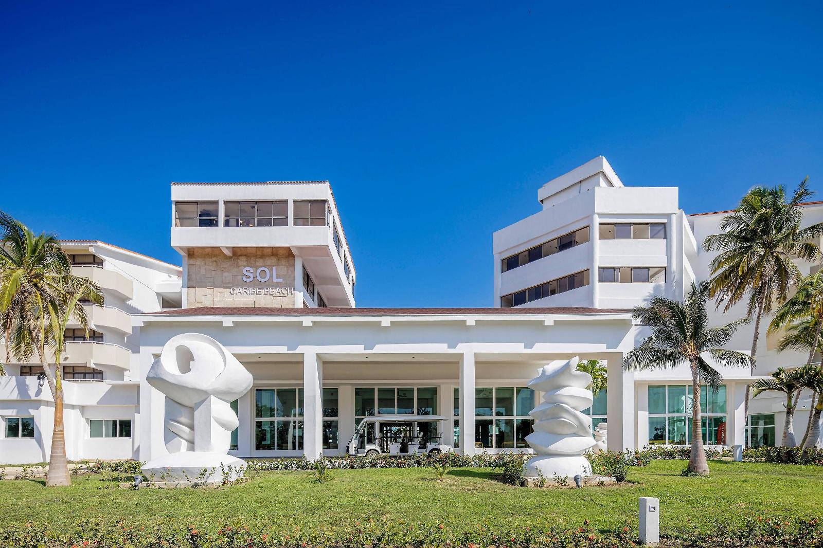 Sol Caribe Beach