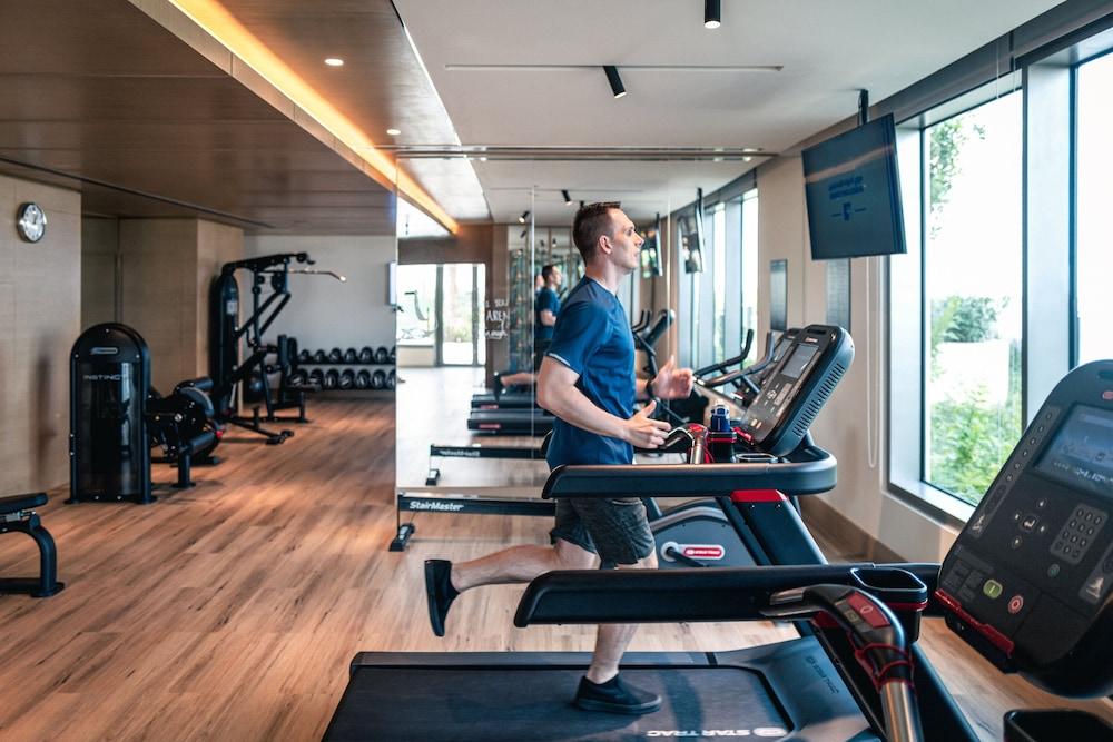 Holiday Inn Hotel & Suites Dubai Science Park, An Ihg Hotel 