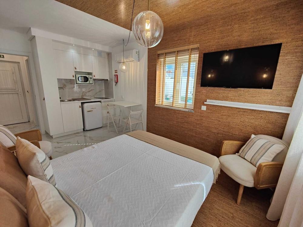 Corkoon Boutique Studios & Apartments - Duna Parque Group