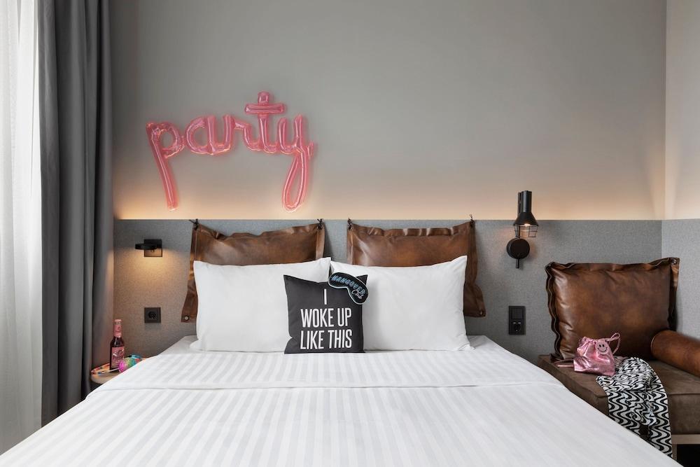 Moxy Dusseldorf City