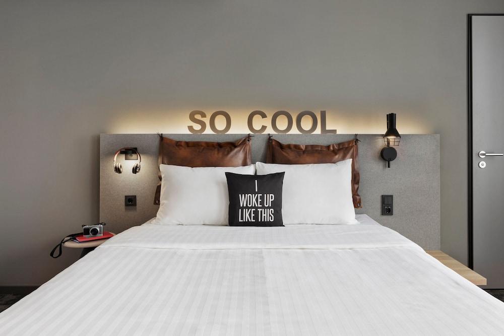Moxy Dusseldorf City
