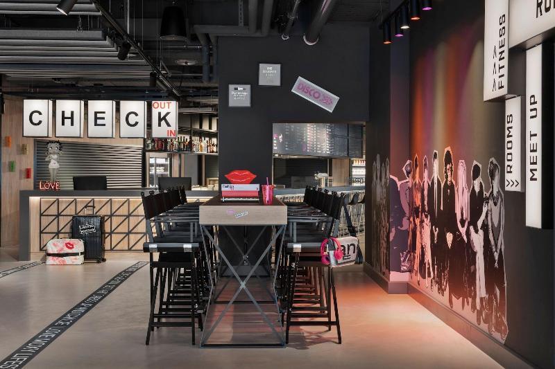 Moxy Dusseldorf City