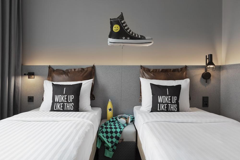 Moxy Dusseldorf City
