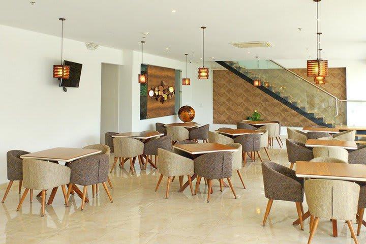 Hotel Royal Elim