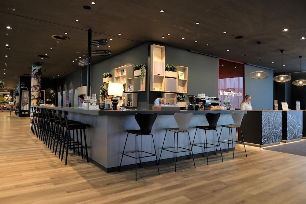 IntercityHotel Amsterdam Airport