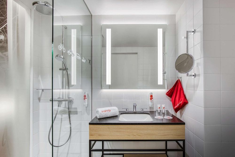 IntercityHotel Amsterdam Airport