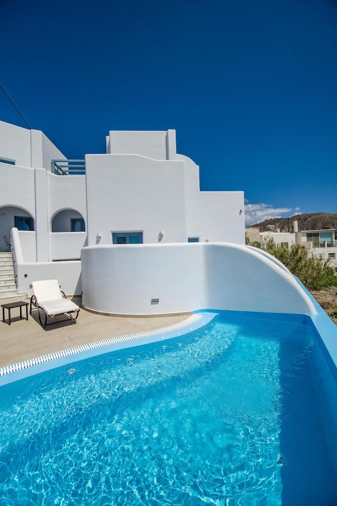 Aegean Blue Luxury Suites