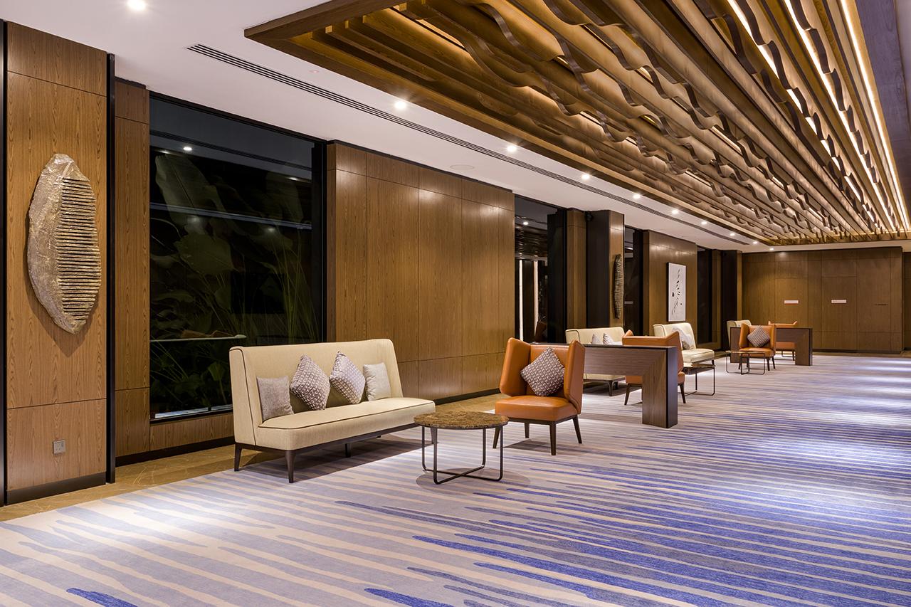 M Resort & Hotel
