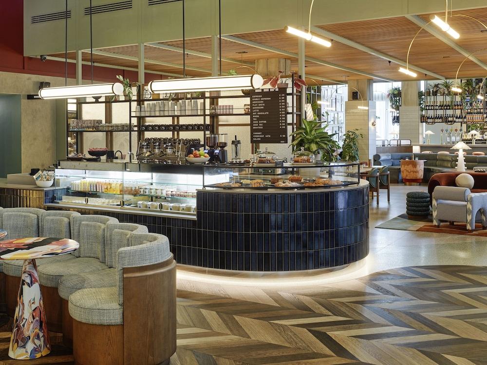 TRIBE London Canary Wharf