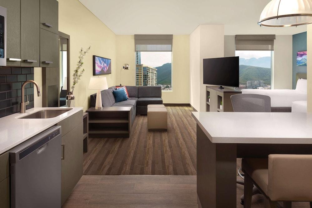 Hyatt House Monterrey Valle / San Pedro