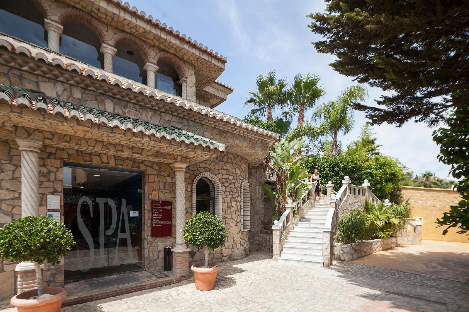 Apartamentos Best Alcázar