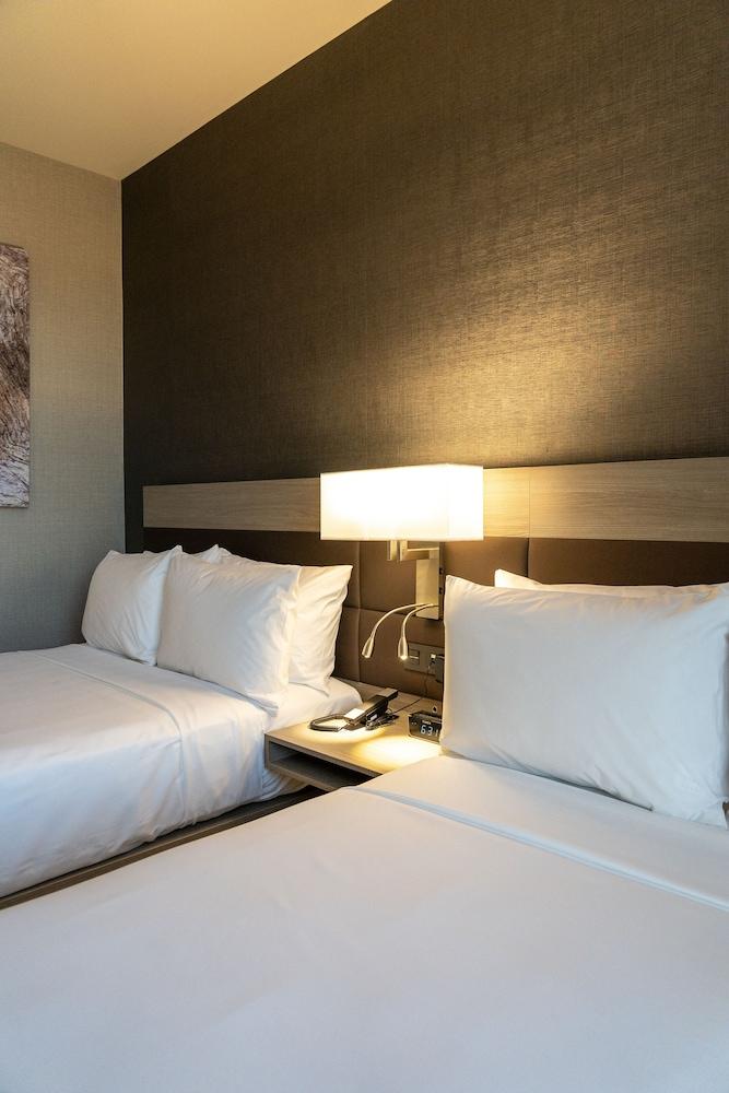 AC Hotel Monterrey Valle