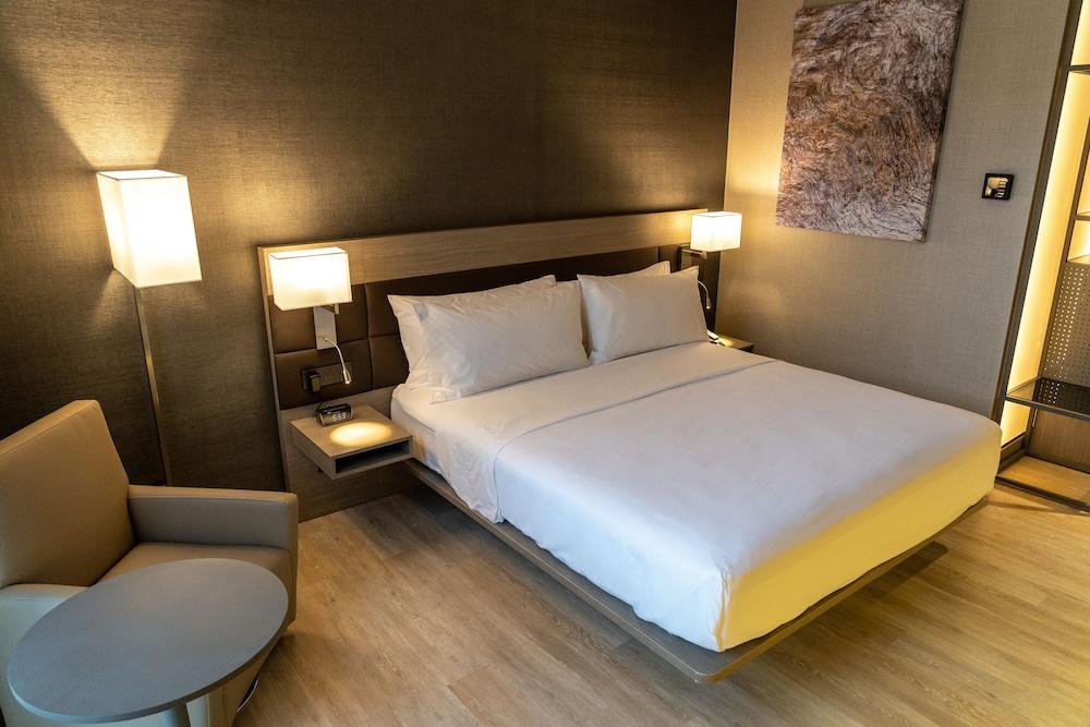 AC Hotel Monterrey Valle
