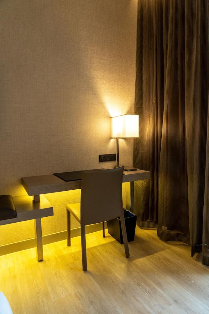 AC Hotel Monterrey Valle