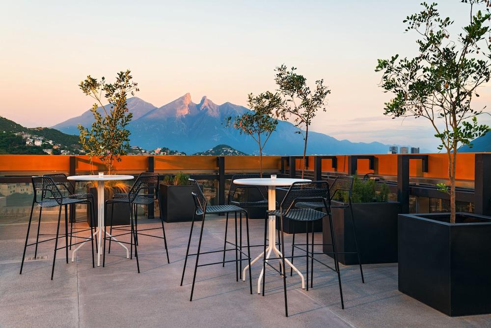 AC Hotel Monterrey Valle