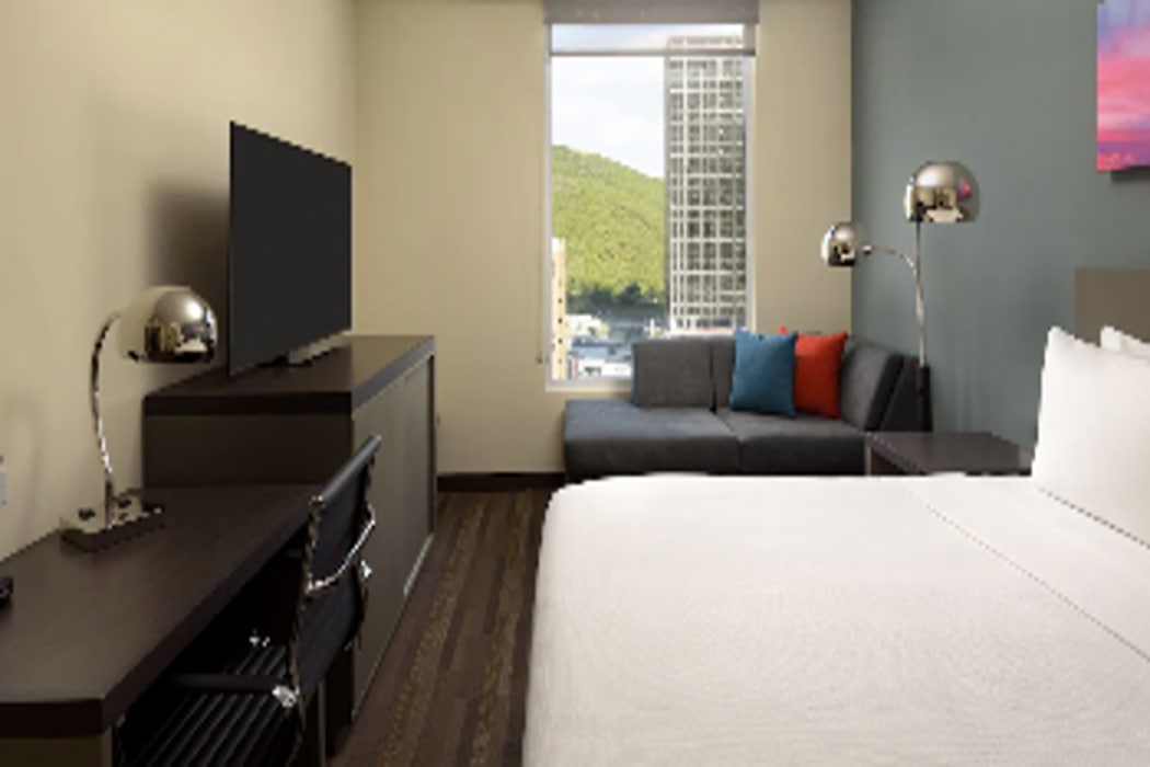 Hyatt Place Monterrey Valle