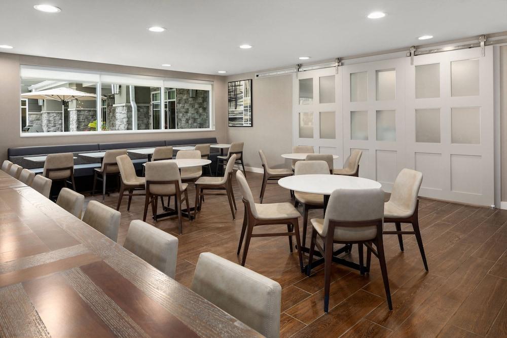 Residence Inn Peoria East