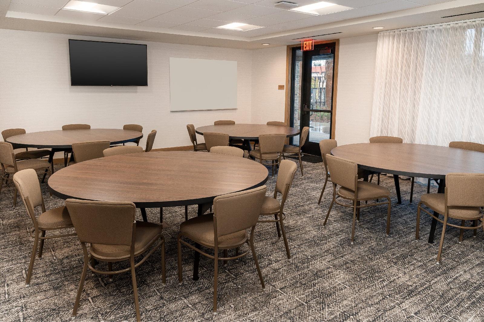 Staybridge Suites Temecula - Wine Country