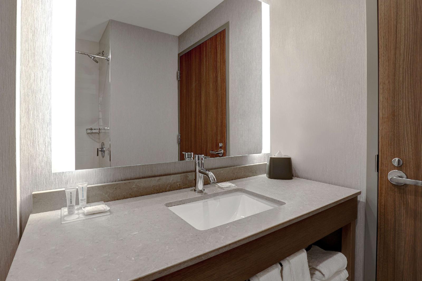 Hyatt Place Ottawa - West