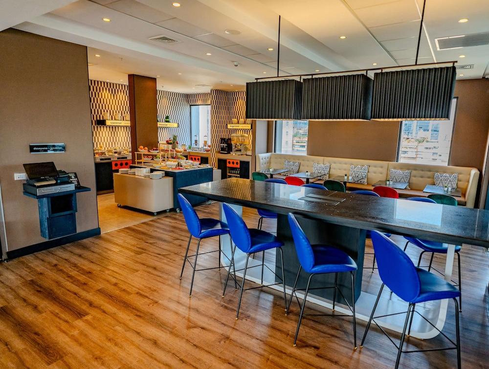 Hampton by Hilton Santiago Las Condes