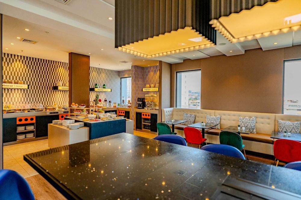 Hampton by Hilton Santiago Las Condes
