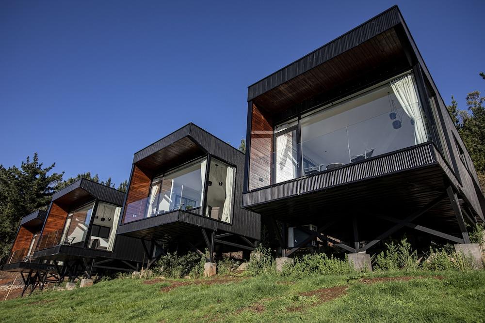 PuraLodge Hotel