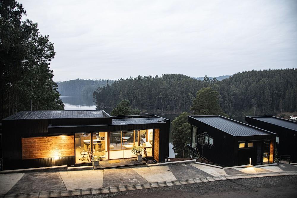 PuraLodge Hotel