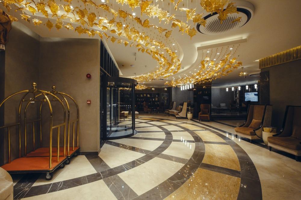 Marjan Plaza Hotel