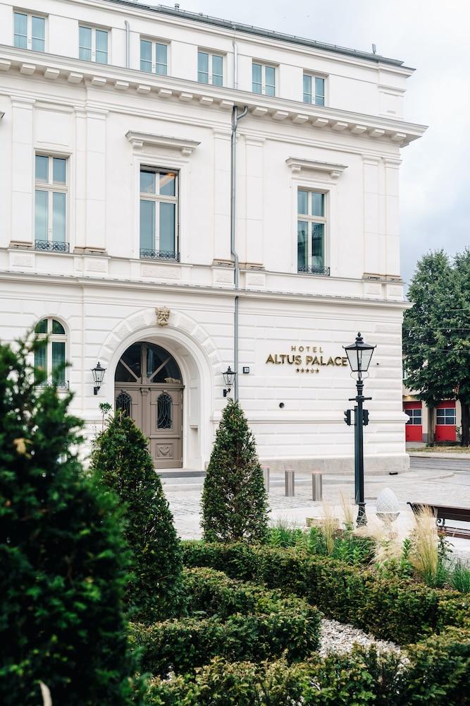 Hotel Altus Palace